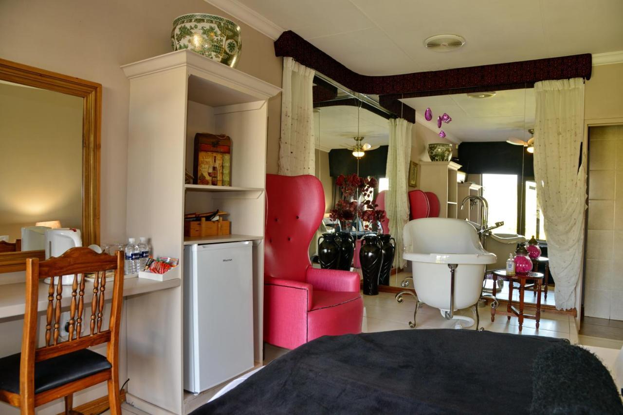 Annie'S Boutique Guesthouse And Garden Spa Hartbeespoort Exteriör bild