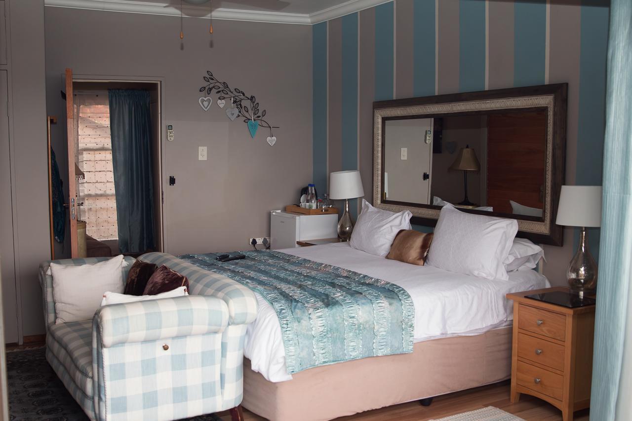 Annie'S Boutique Guesthouse And Garden Spa Hartbeespoort Exteriör bild